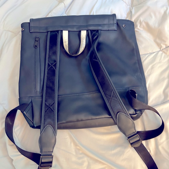 Hunter backpack/purse - Picture 2 of 2